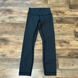 Lululemon leggings size 4